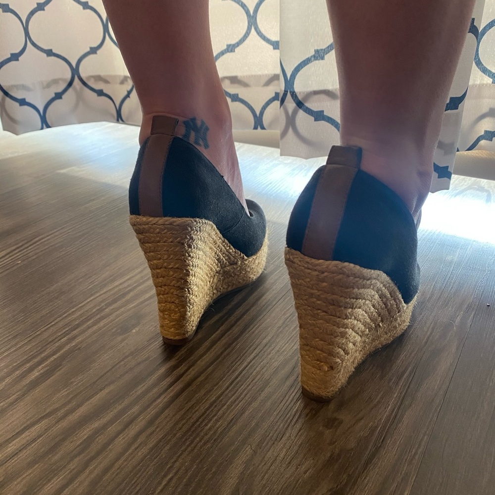 ALDO Wedges - Picture 11 of 11